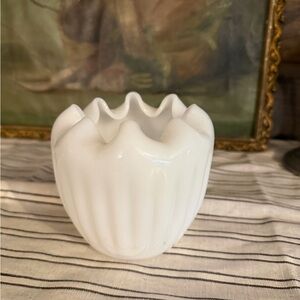Vintage milk glass Elegant White Home Accent Vase
